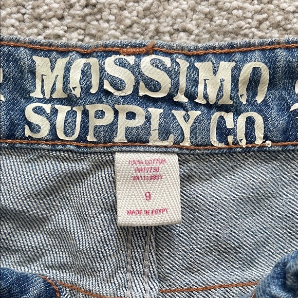 Mossimo Supply Co. Women's Classic Blue Jean Shorts - Picture 2 of 3